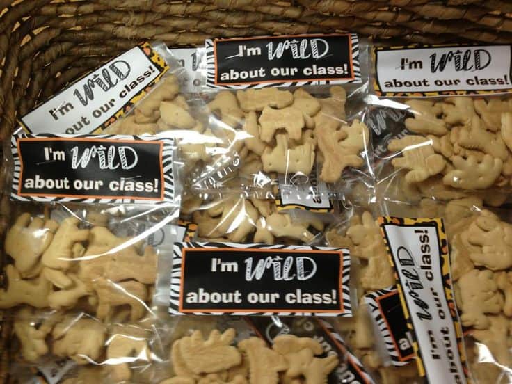 I'm wild about our class FREE treat toppers from The Curriculum Corner